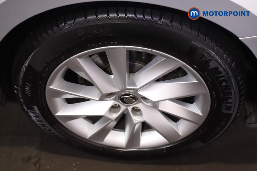 Skoda Superb SE Automatic Petrol Hatchback - Stock Number (1619425) - 11th supplementary image