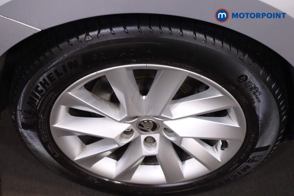 Skoda Superb SE Automatic Petrol Hatchback - Stock Number (1619425) - 12th supplementary image