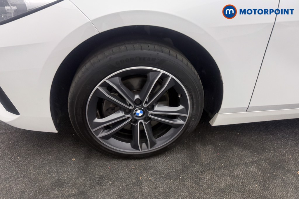 BMW 2 Series Sport Manual Petrol Saloon - Stock Number (1619765) - 28th supplementary image