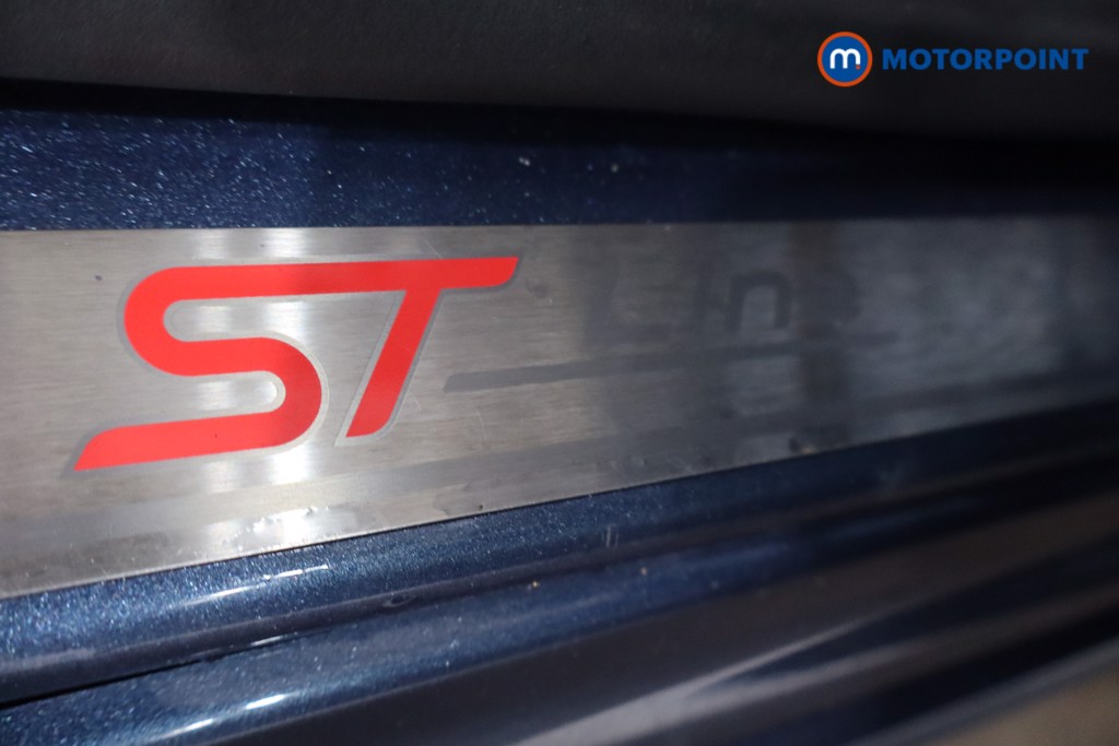 Ford Focus St-Line X Automatic Petrol Hatchback - Stock Number (1619803) - 21st supplementary image