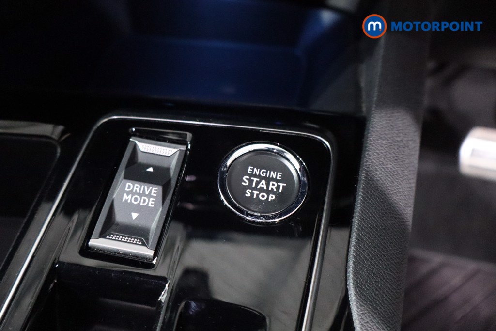 Peugeot 3008 Allure Automatic Petrol SUV - Stock Number (1619927) - 17th supplementary image