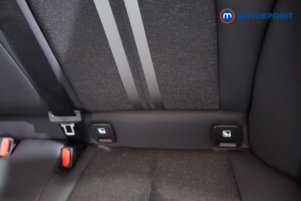 BMW 1 Series Sport Automatic Diesel Hatchback - Stock Number (1619975) - 29th supplementary image