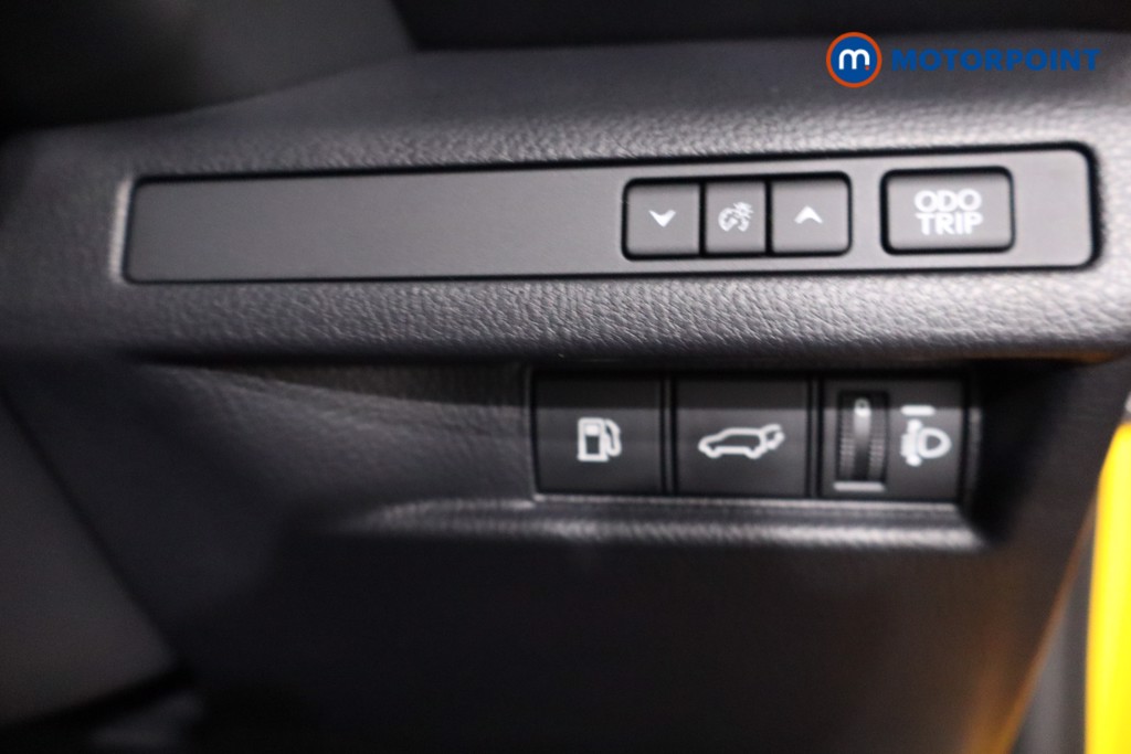 Lexus LBX Premium Plus Automatic Petrol-Electric Hybrid SUV - Stock Number (1620015) - 17th supplementary image