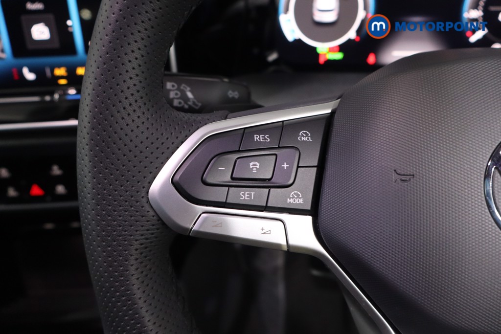 Volkswagen Golf R-Line Automatic Petrol Hatchback - Stock Number (1620573) - 7th supplementary image