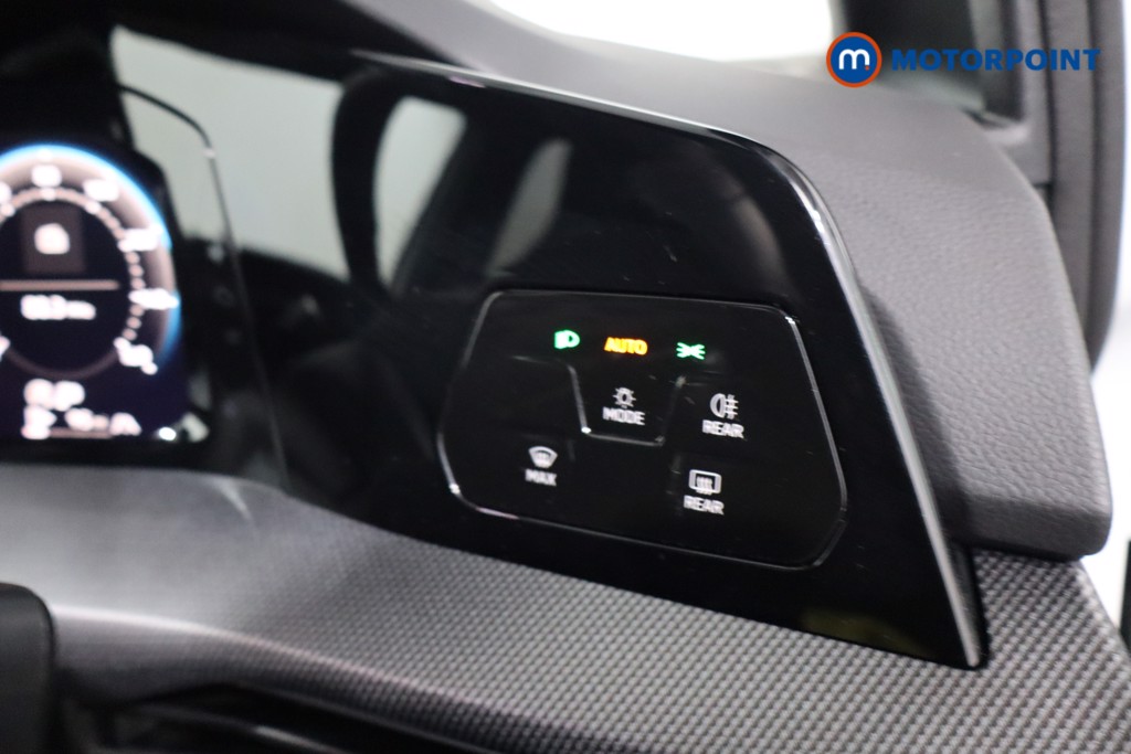 Volkswagen Golf R-Line Automatic Petrol Hatchback - Stock Number (1620573) - 18th supplementary image