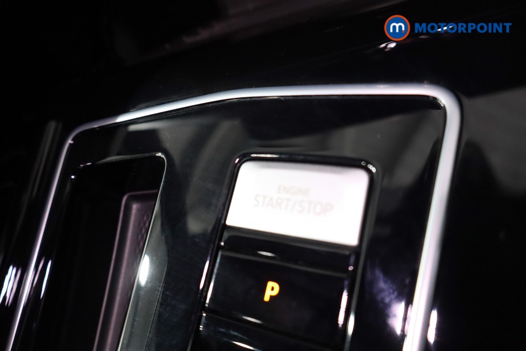 Volkswagen Golf R-Line Automatic Petrol Hatchback - Stock Number (1620573) - 20th supplementary image