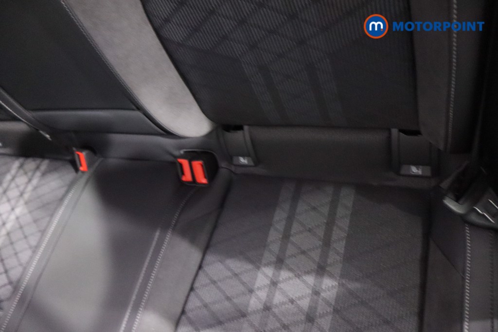 Volkswagen Golf R-Line Automatic Petrol Hatchback - Stock Number (1620573) - 28th supplementary image