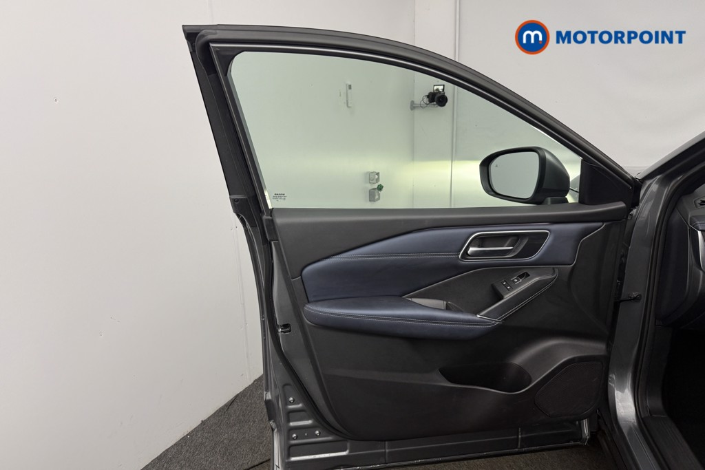 Nissan Qashqai Tekna Automatic Petrol-Electric Hybrid SUV - Stock Number (1620592) - 3rd supplementary image