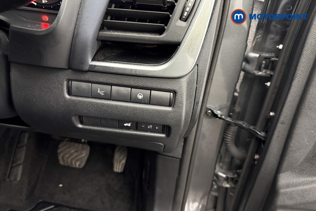 Nissan Qashqai Tekna Automatic Petrol-Electric Hybrid SUV - Stock Number (1620592) - 21st supplementary image