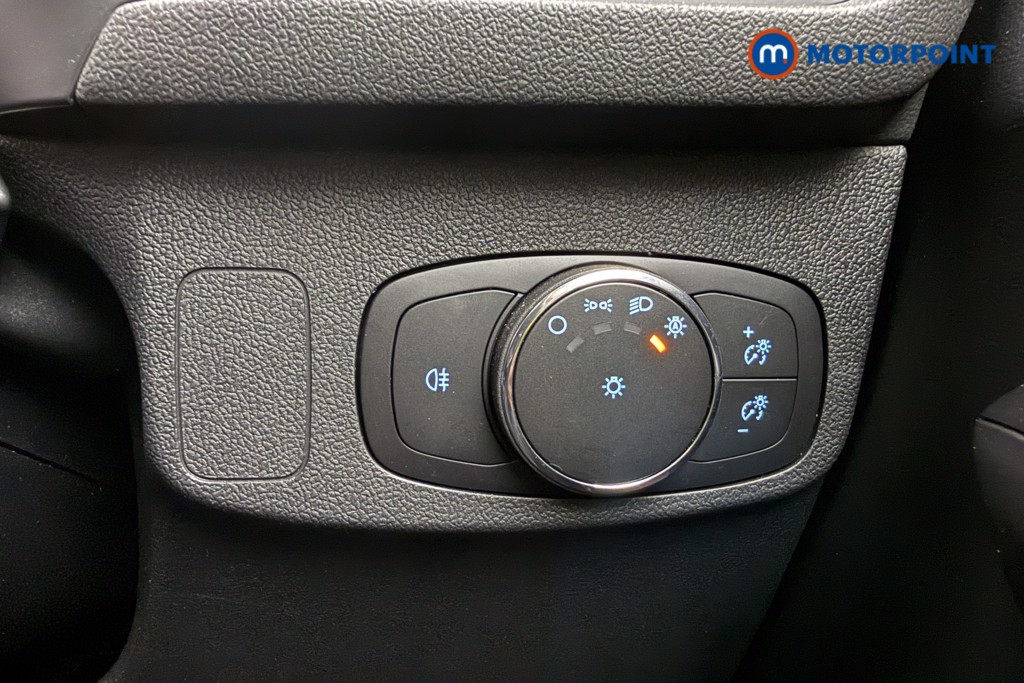 Ford Focus Active X Automatic Petrol Estate - Stock Number (1621064) - 17th supplementary image