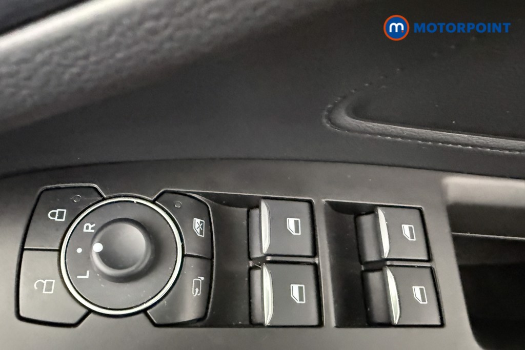 Ford Focus Active X Automatic Petrol Estate - Stock Number (1621064) - 20th supplementary image