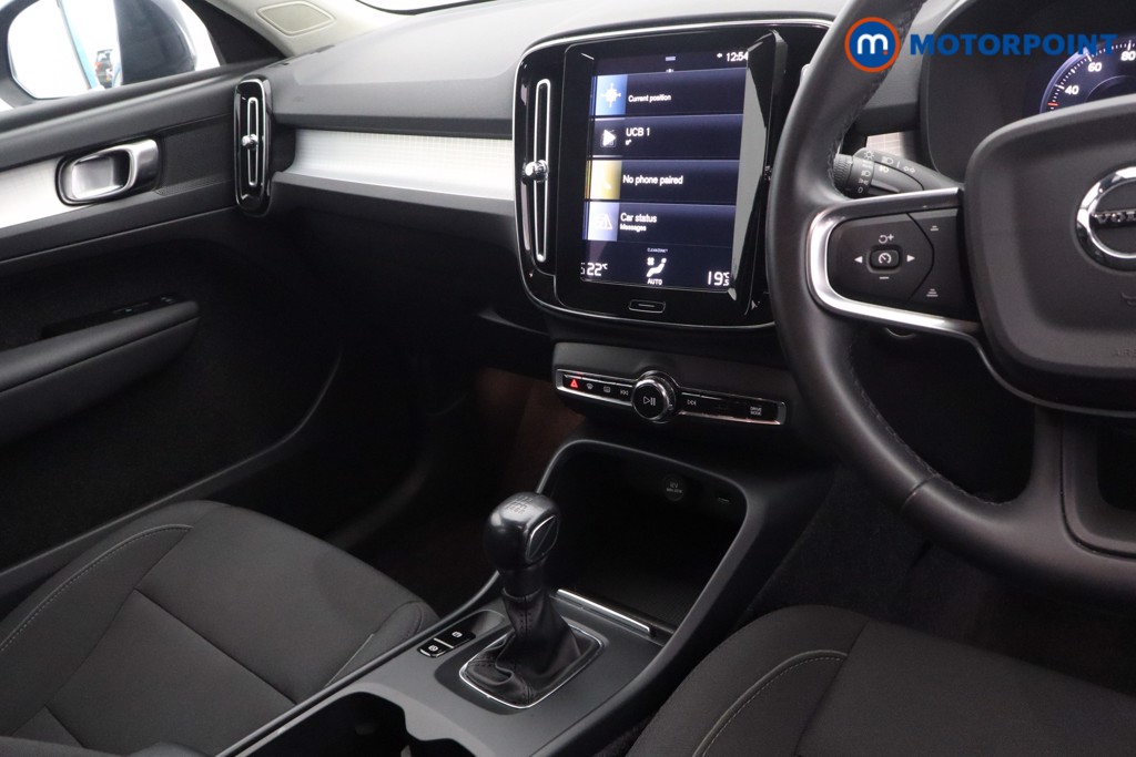 Volvo Xc40 Momentum Manual Petrol SUV - Stock Number (1591367) - 15th supplementary image