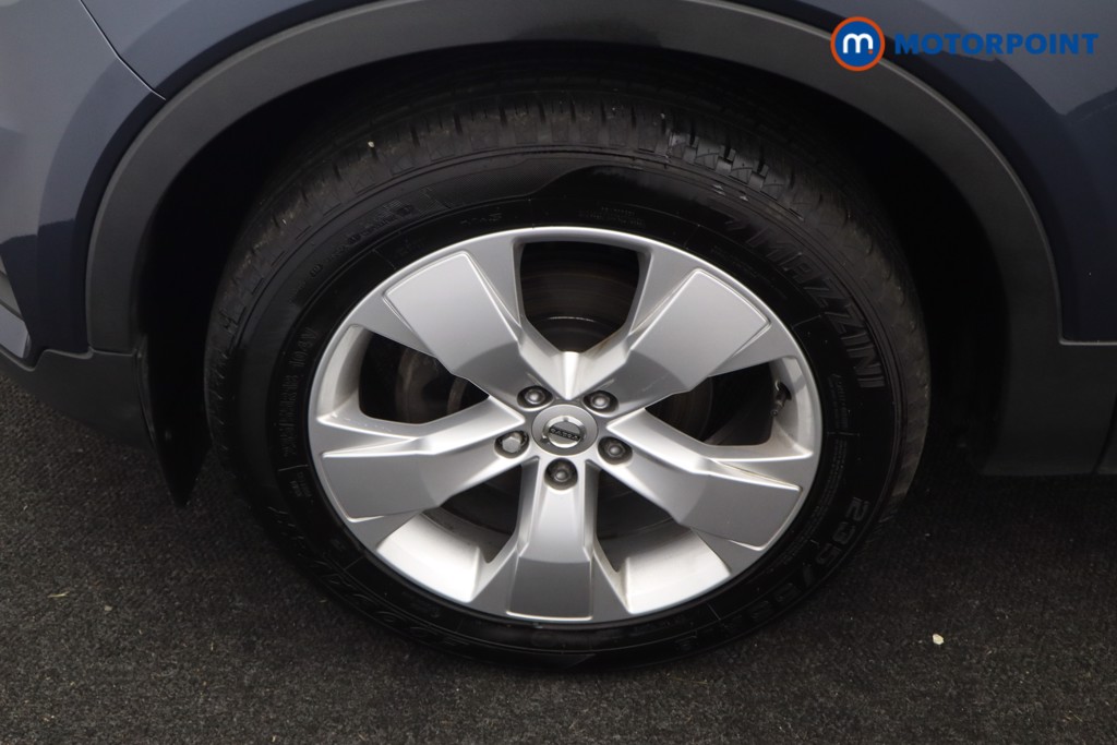 Volvo Xc40 Momentum Manual Petrol SUV - Stock Number (1591367) - 23rd supplementary image