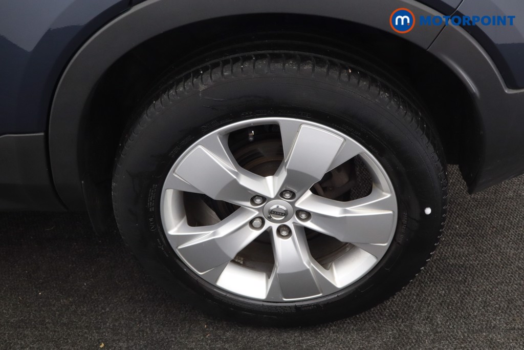 Volvo Xc40 Momentum Manual Petrol SUV - Stock Number (1591367) - 24th supplementary image