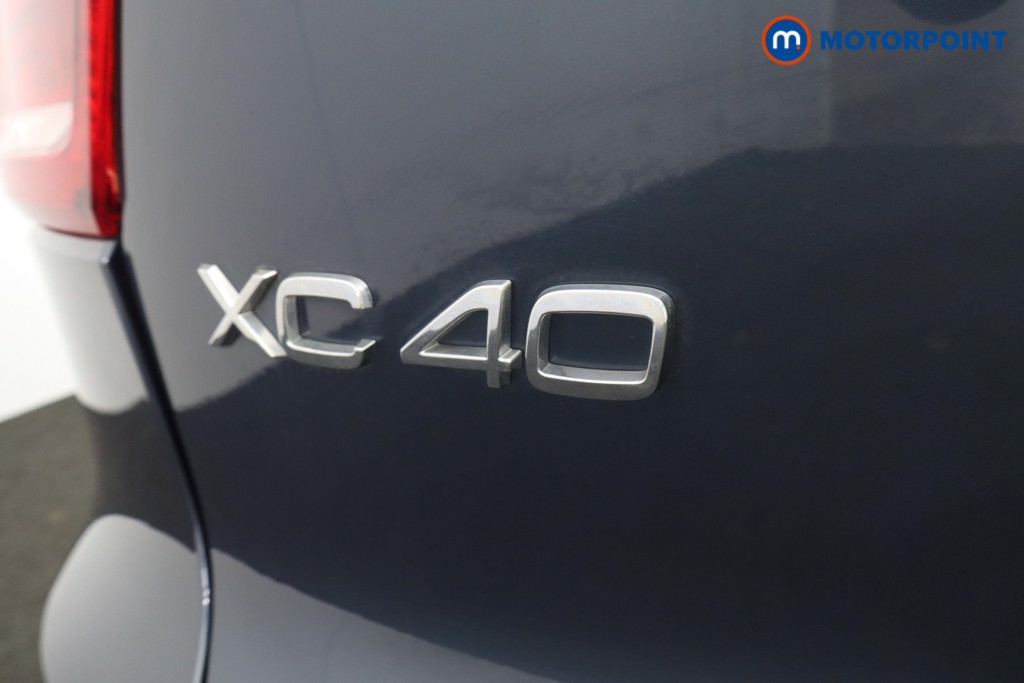 Volvo Xc40 Momentum Manual Petrol SUV - Stock Number (1591367) - 33rd supplementary image