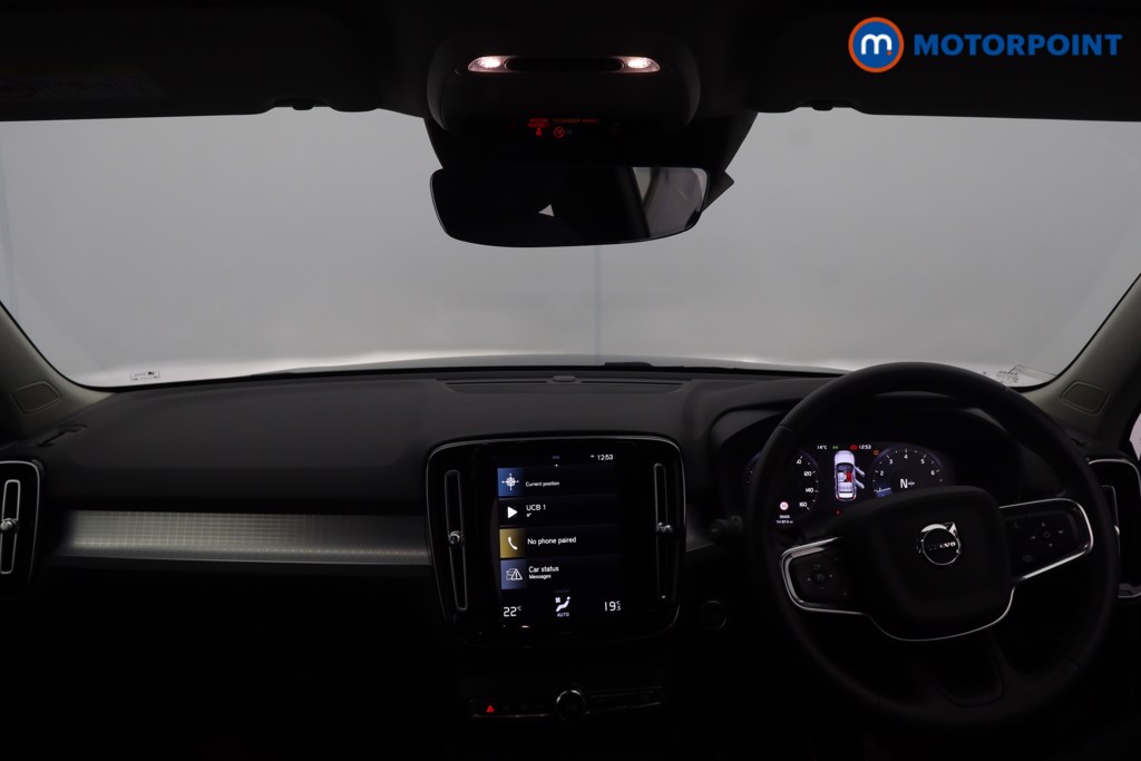 Volvo Xc40 Momentum Manual Petrol SUV - Stock Number (1591367) - 1st supplementary image