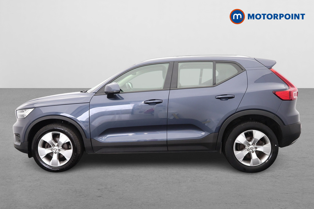 Volvo Xc40 Momentum Manual Petrol SUV - Stock Number (1591367) - Passenger side