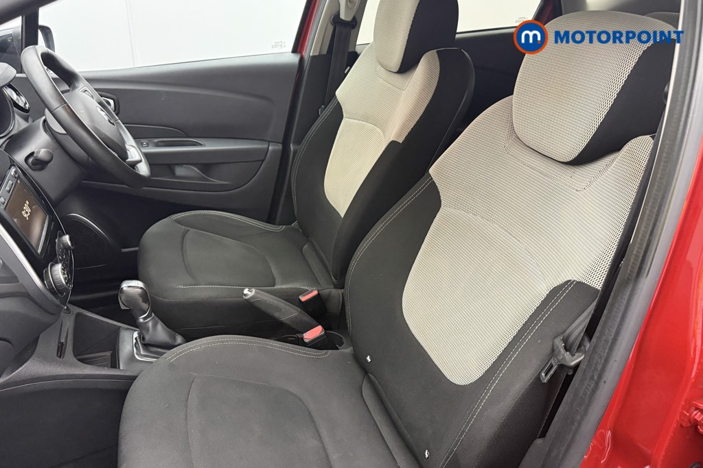 Renault Captur Iconic Automatic Diesel SUV - Stock Number (1599310) - 9th supplementary image