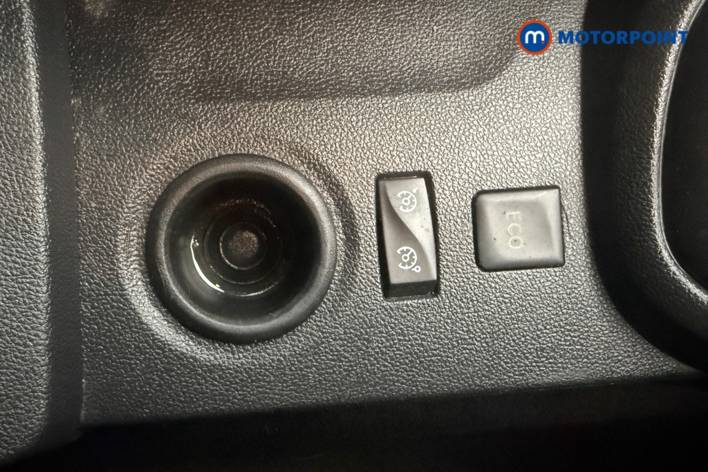 Renault Captur Iconic Automatic Diesel SUV - Stock Number (1599310) - 18th supplementary image