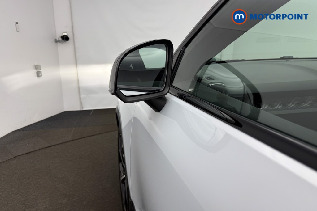 Volvo Xc40 R Design Pro Automatic Petrol SUV - Stock Number (1600044) - 29th supplementary image