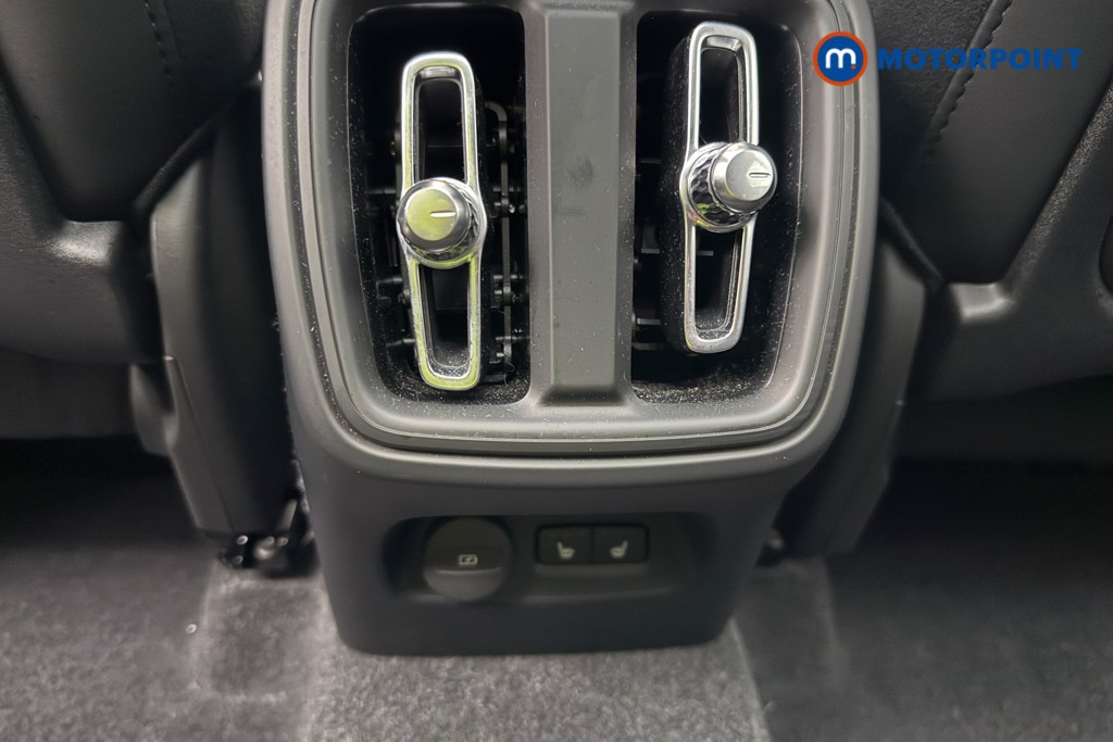 Volvo Xc40 Ultimate Automatic Petrol SUV - Stock Number (1601638) - 17th supplementary image