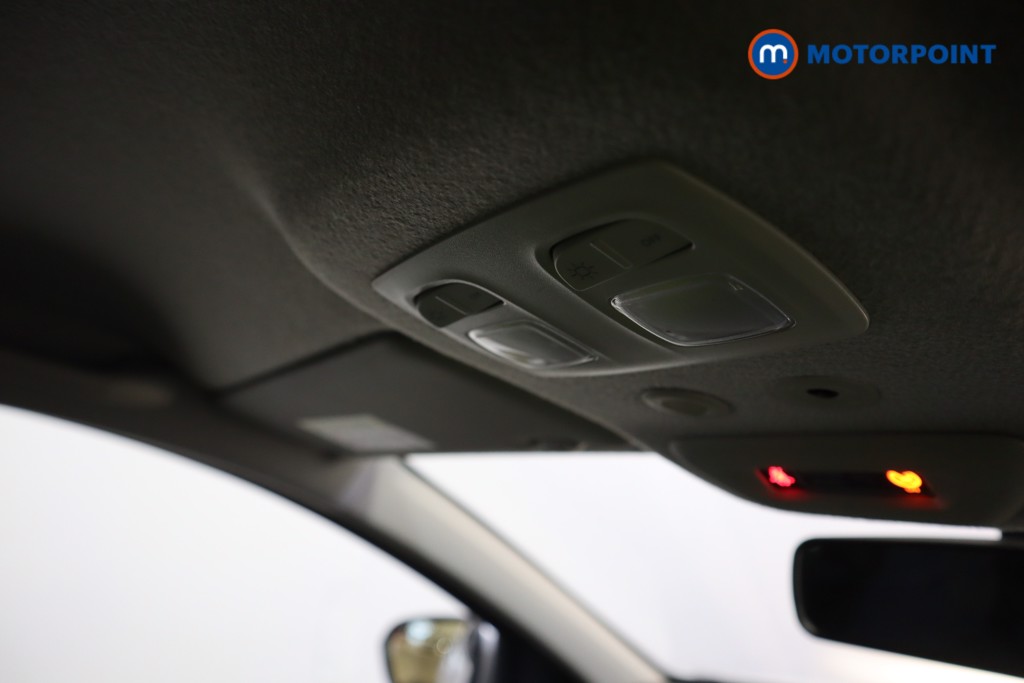 Dacia Duster Prestige Manual Petrol SUV - Stock Number (1605275) - 8th supplementary image