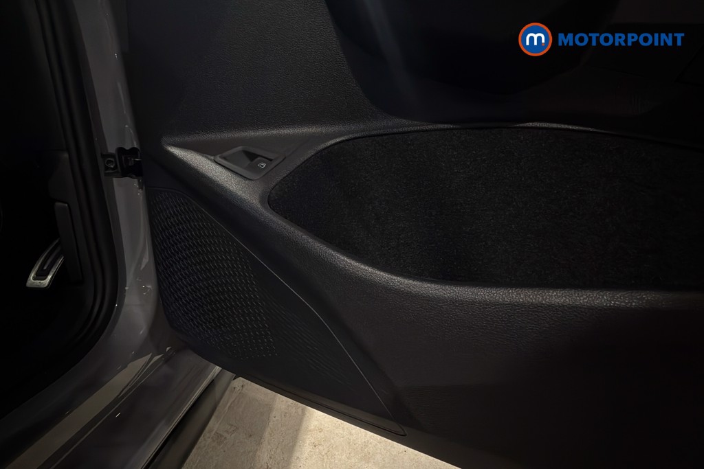 Volkswagen Golf GTE Automatic Petrol Plug-In Hybrid Hatchback - Stock Number (1607844) - 21st supplementary image