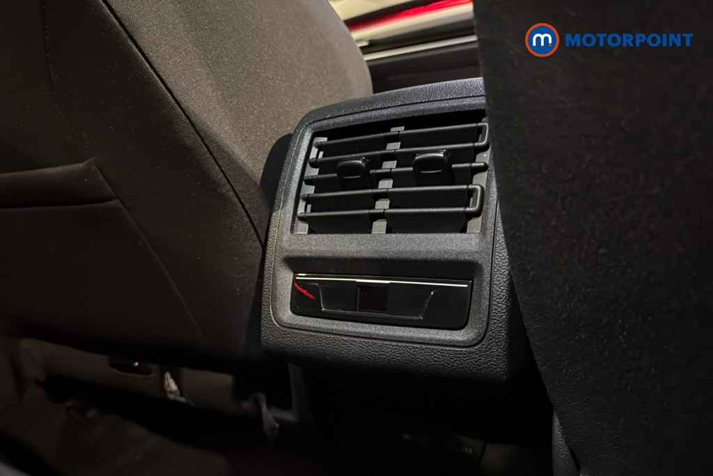 Volkswagen Golf GTE Automatic Petrol Plug-In Hybrid Hatchback - Stock Number (1607844) - 30th supplementary image