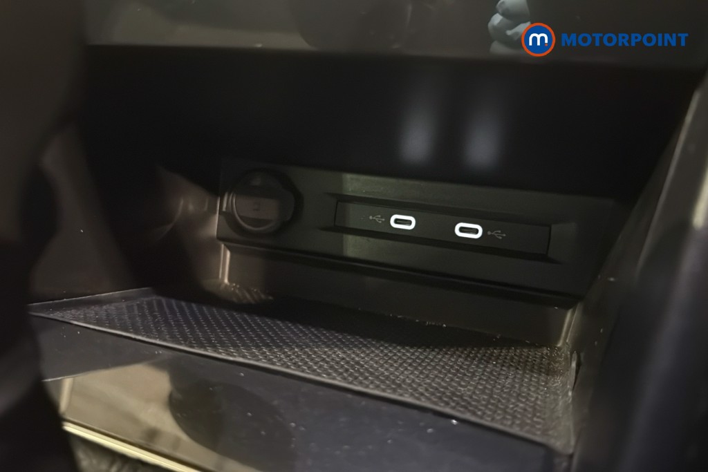 Volkswagen Tiguan Life Automatic Diesel SUV - Stock Number (1608310) - 17th supplementary image