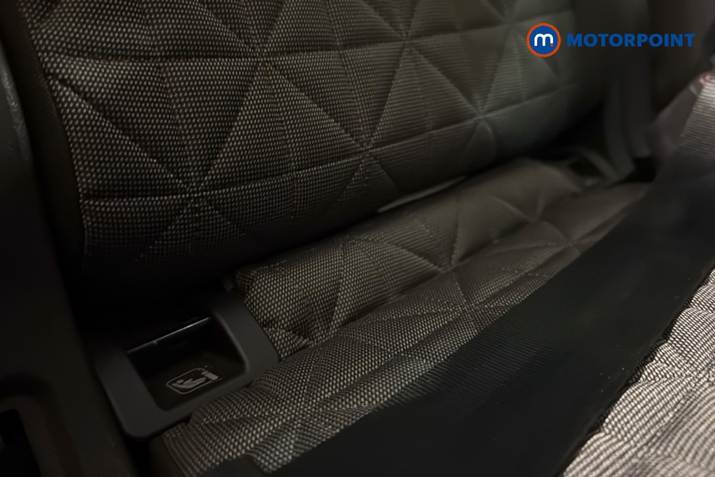 Volkswagen Tiguan Life Automatic Diesel SUV - Stock Number (1608310) - 29th supplementary image