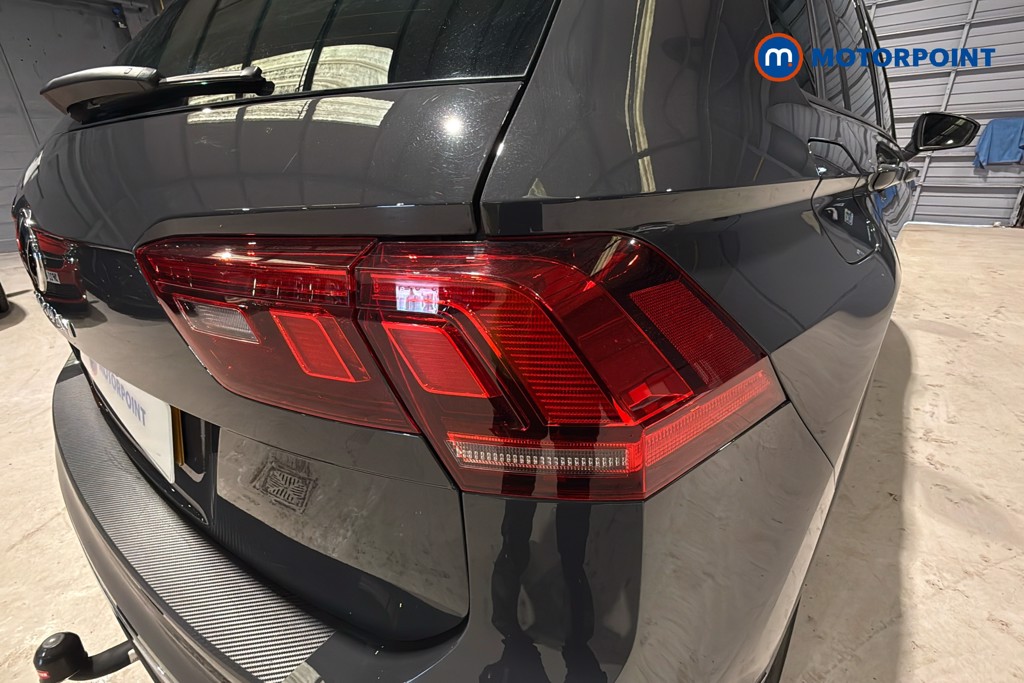 Volkswagen Tiguan Life Automatic Diesel SUV - Stock Number (1608310) - 38th supplementary image