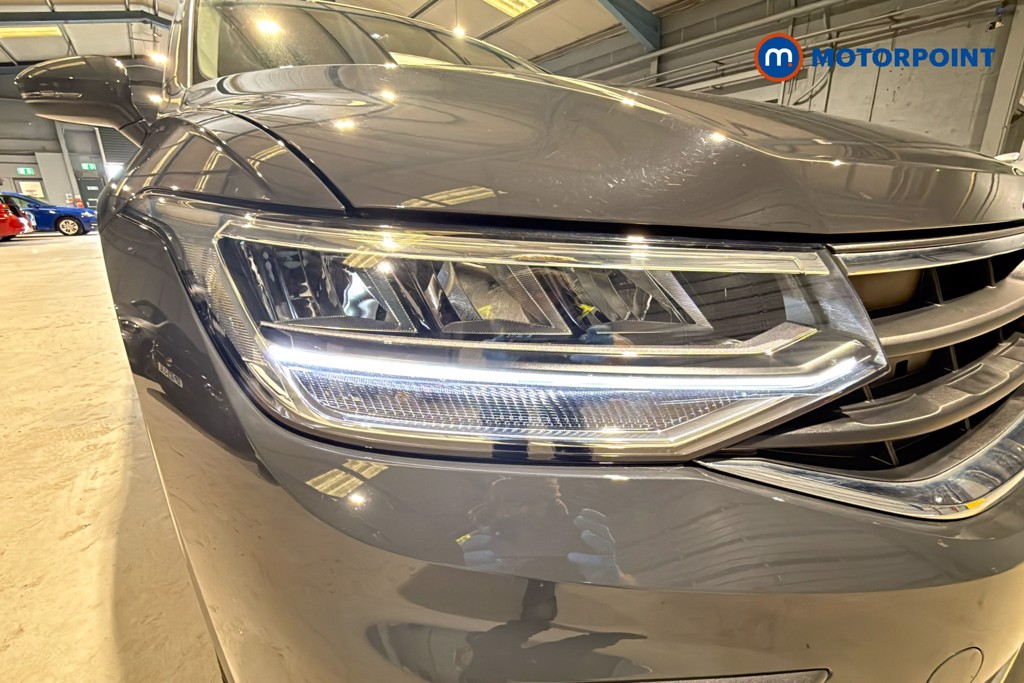 Volkswagen Tiguan Life Automatic Diesel SUV - Stock Number (1608310) - 44th supplementary image