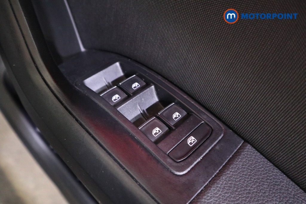 Seat Ateca FR Manual Petrol SUV - Stock Number (1608323) - 16th supplementary image