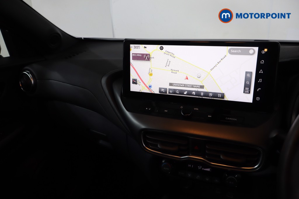 Nissan Juke N-Connecta Manual Petrol SUV - Stock Number (1610428) - 17th supplementary image