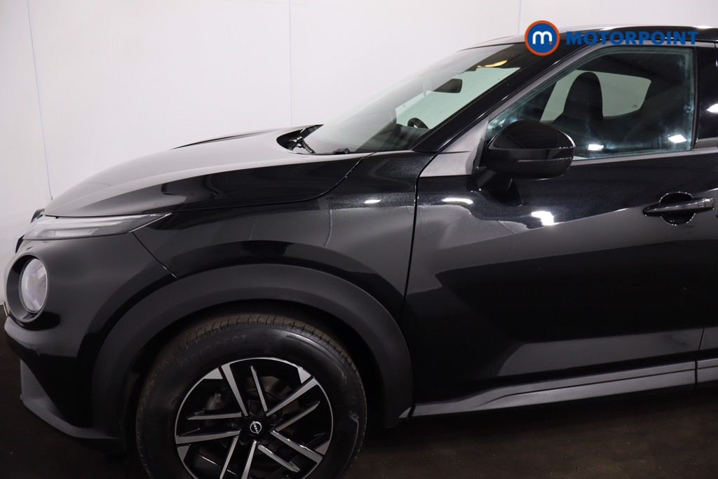 Nissan Juke N-Connecta Manual Petrol SUV - Stock Number (1610428) - 25th supplementary image