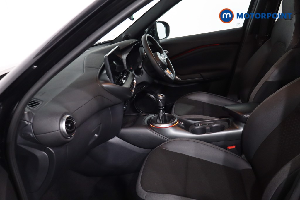 Nissan Juke N-Connecta Manual Petrol SUV - Stock Number (1610429) - 4th supplementary image