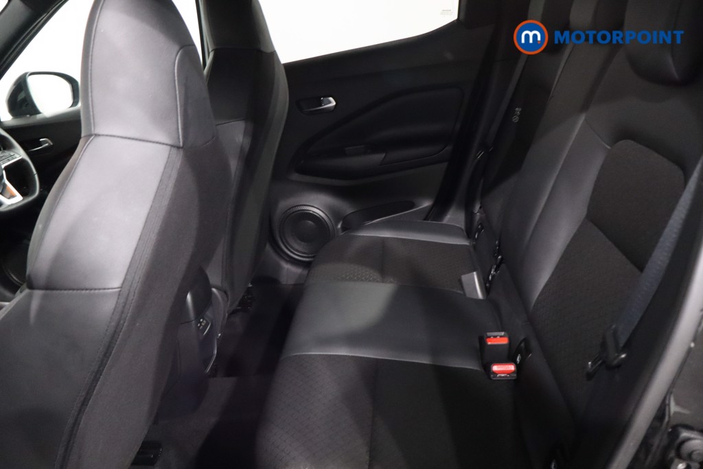 Nissan Juke N-Connecta Manual Petrol SUV - Stock Number (1610429) - 5th supplementary image