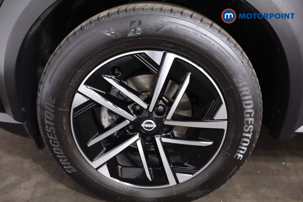 Nissan Juke N-Connecta Manual Petrol SUV - Stock Number (1610429) - 11th supplementary image