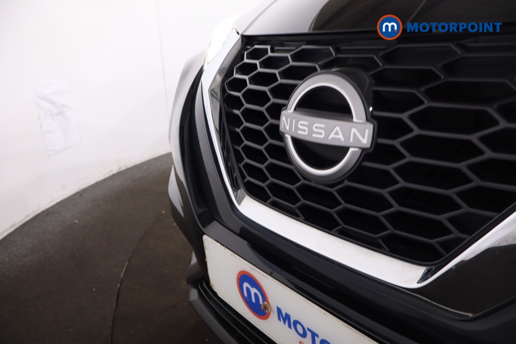 Nissan Juke N-Connecta Manual Petrol SUV - Stock Number (1610429) - 27th supplementary image