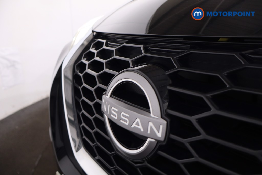 Nissan Juke N-Connecta Manual Petrol SUV - Stock Number (1610429) - 28th supplementary image