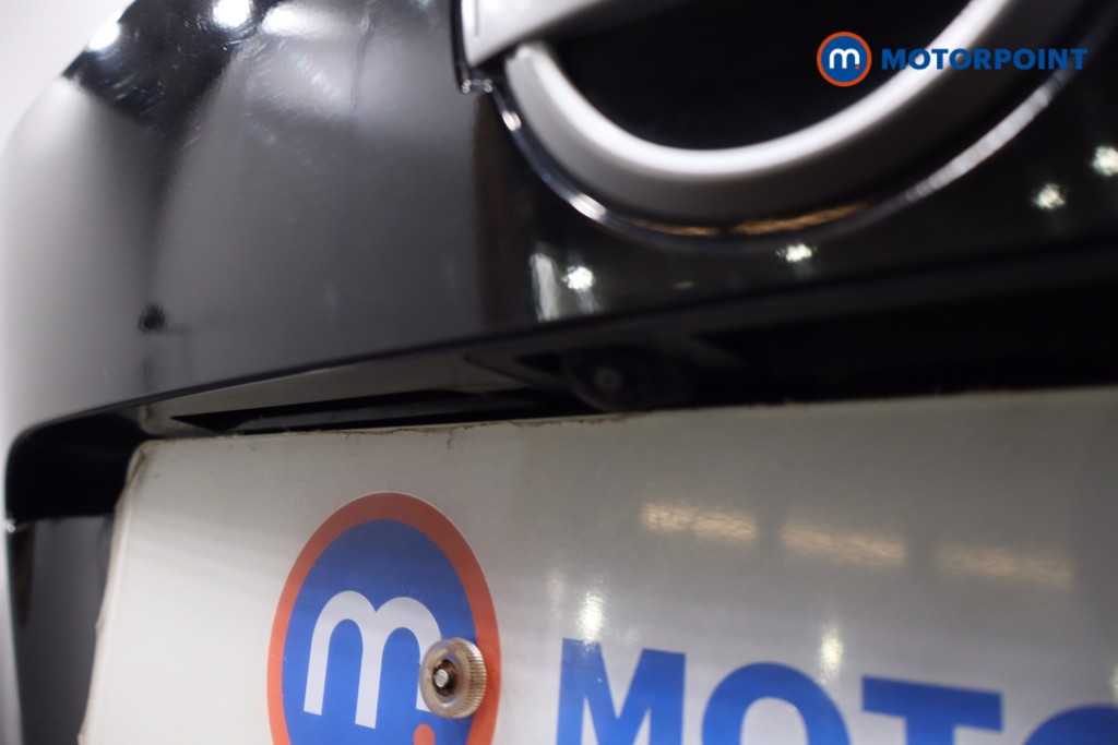 Nissan Juke N-Connecta Manual Petrol SUV - Stock Number (1610429) - 36th supplementary image