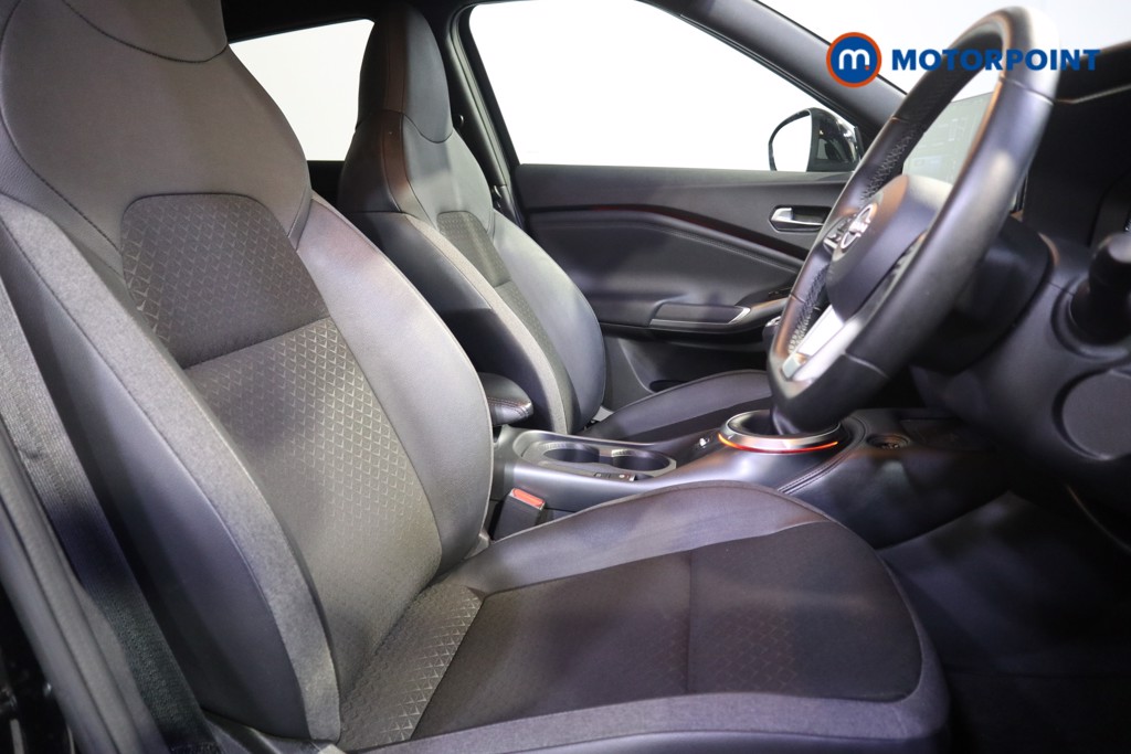 Nissan Juke N-Connecta Manual Petrol SUV - Stock Number (1610444) - 16th supplementary image