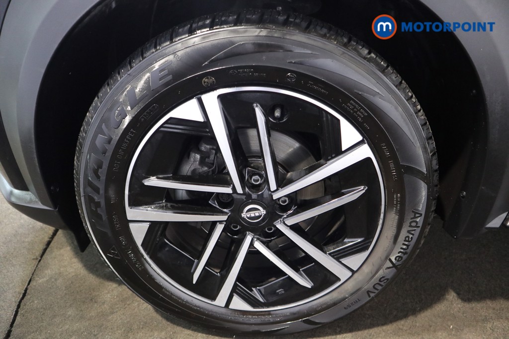 Nissan Juke N-Connecta Manual Petrol SUV - Stock Number (1610444) - 24th supplementary image