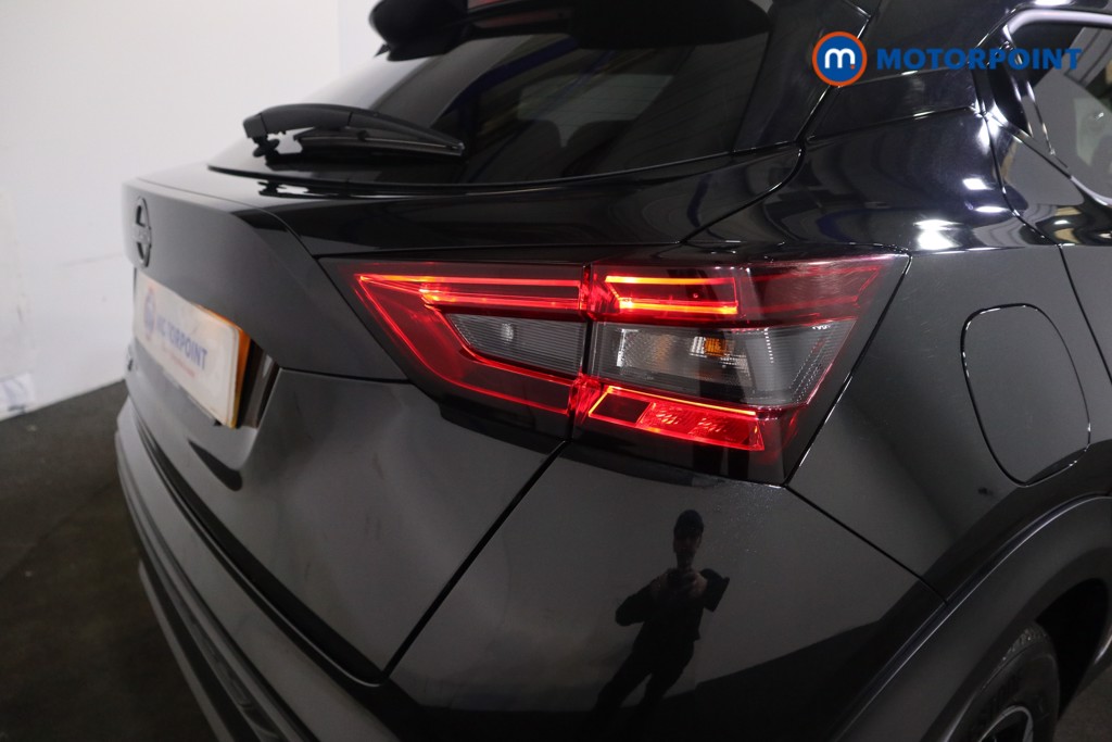 Nissan Juke N-Connecta Manual Petrol SUV - Stock Number (1610444) - 29th supplementary image