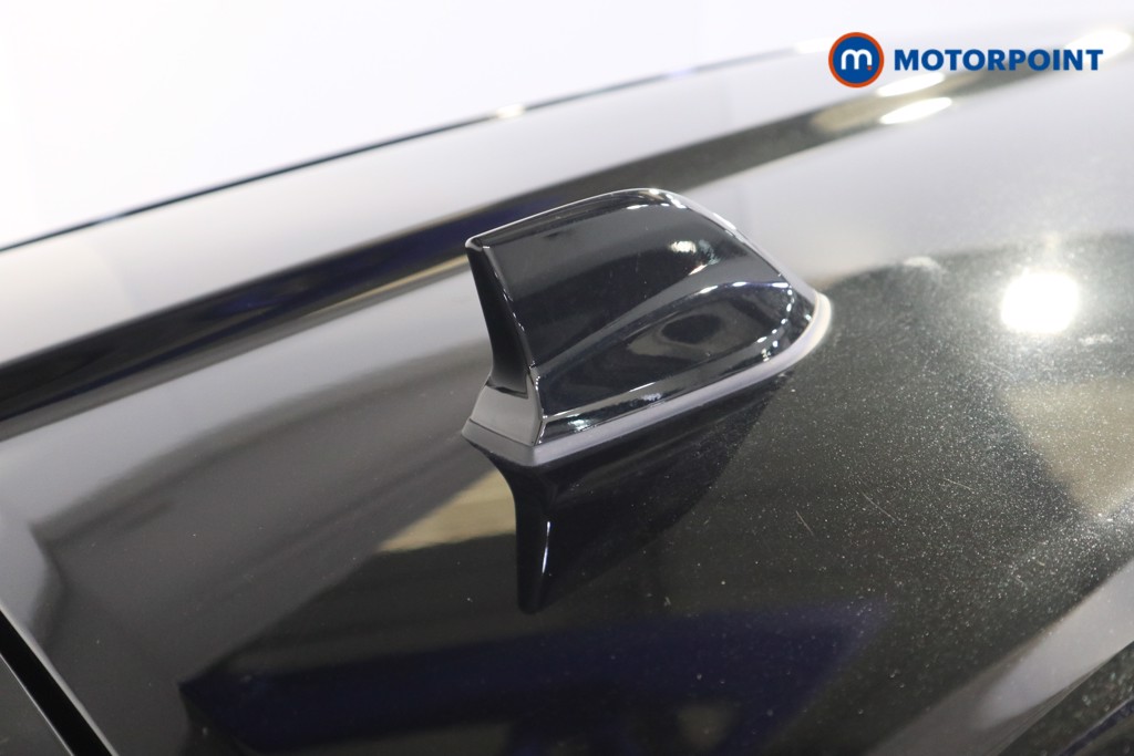 Nissan Juke N-Connecta Manual Petrol SUV - Stock Number (1610444) - 30th supplementary image