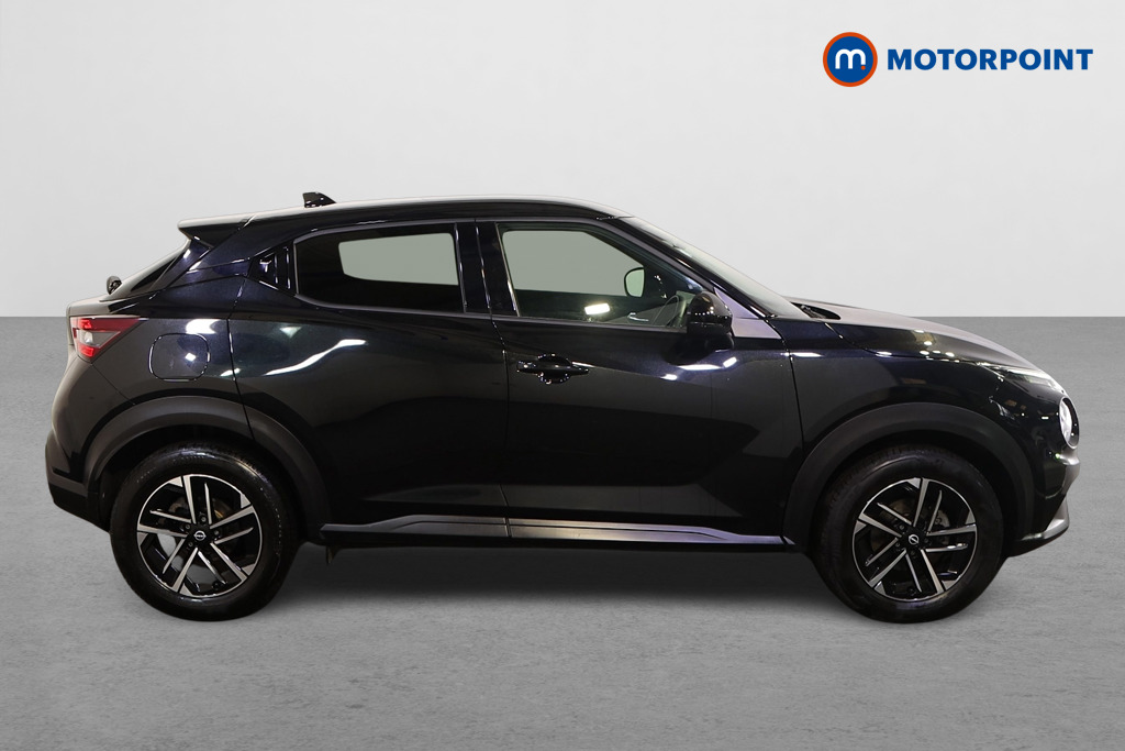 Nissan Juke N-Connecta Manual Petrol SUV - Stock Number (1610444) - Drivers side
