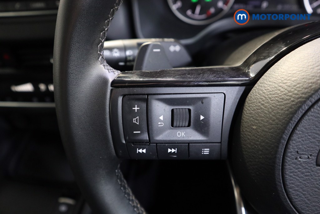 Nissan Qashqai Acenta Premium Automatic Petrol SUV - Stock Number (1610454) - 3rd supplementary image