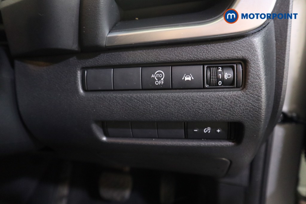 Nissan Qashqai Acenta Premium Automatic Petrol SUV - Stock Number (1610454) - 13th supplementary image