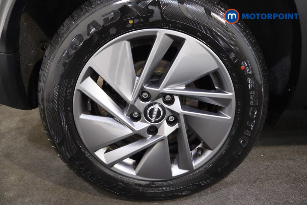 Nissan Qashqai Acenta Premium Automatic Petrol SUV - Stock Number (1610454) - 21st supplementary image