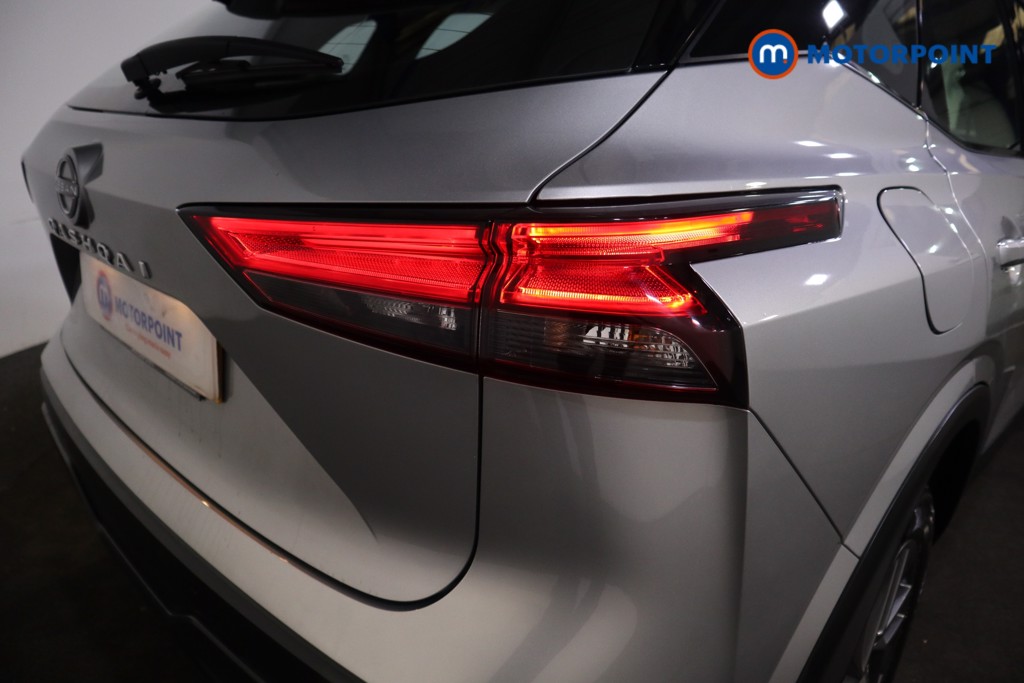 Nissan Qashqai Acenta Premium Automatic Petrol SUV - Stock Number (1610454) - 28th supplementary image